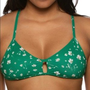 Jolyn Bennett 2 Bikini Top XL